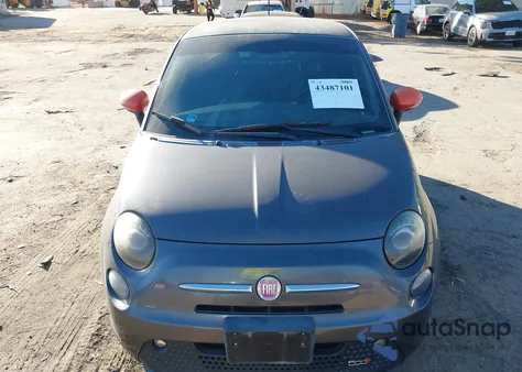 2015 Fiat 500E Battery Electric из США, поврежденный, VIN 3C3CFFGE5FT503720